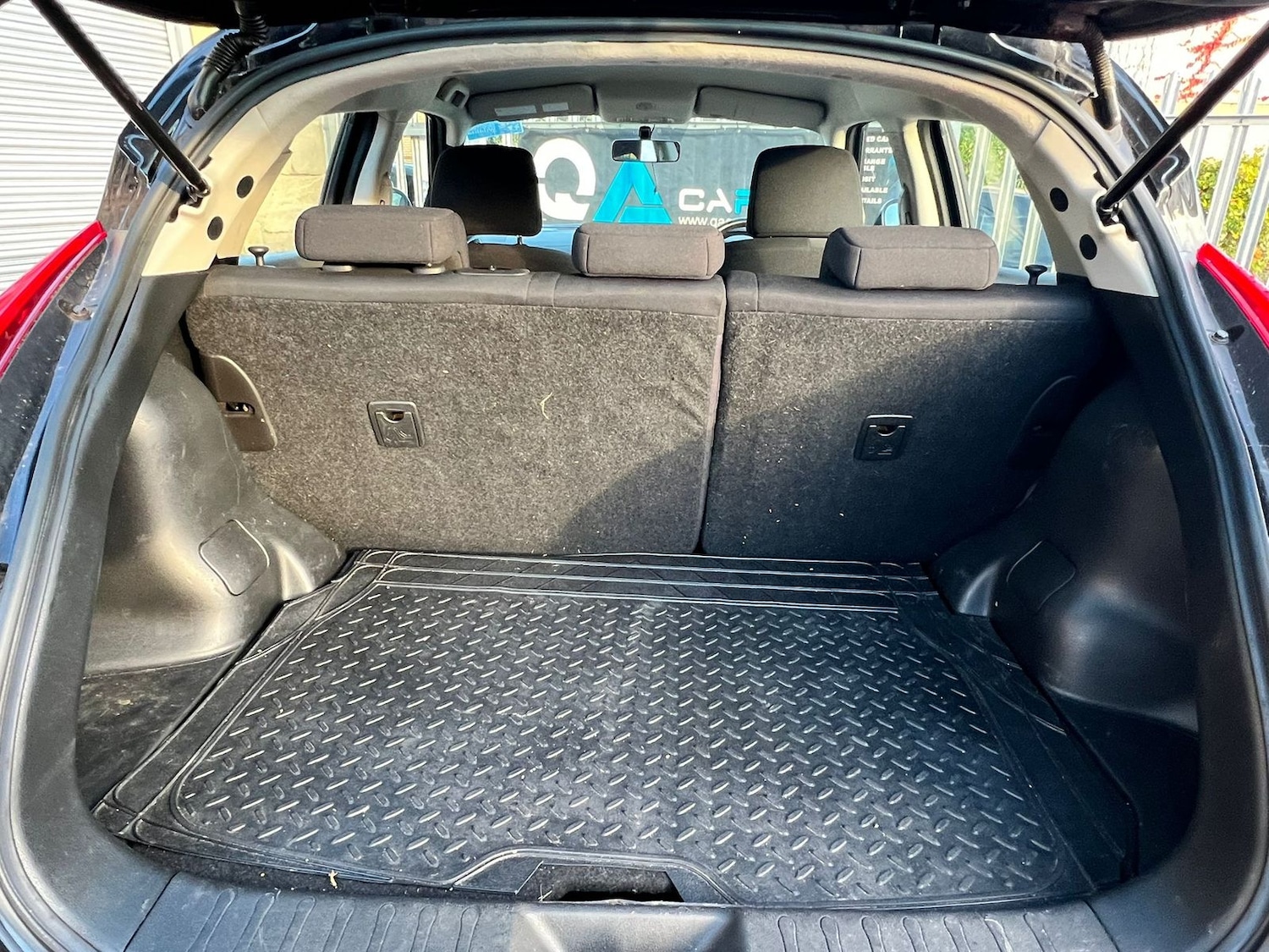 Used Nissan Juke 2014 for sale - 76410448: Photo 21