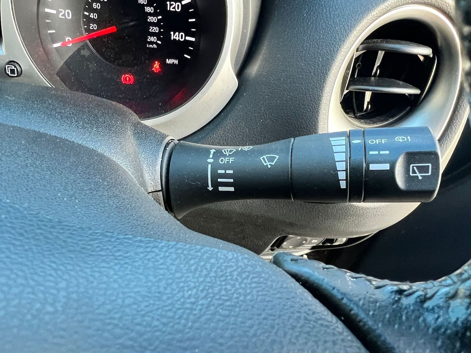 Used Nissan Juke 2014 for sale - 76410448: Photo 38