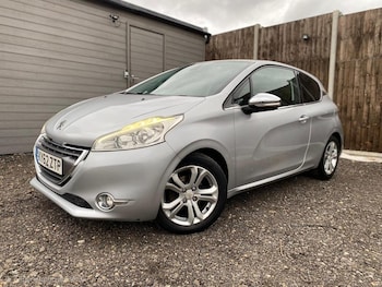 Used Peugeot 208 2012 for sale - 79146688: Photo