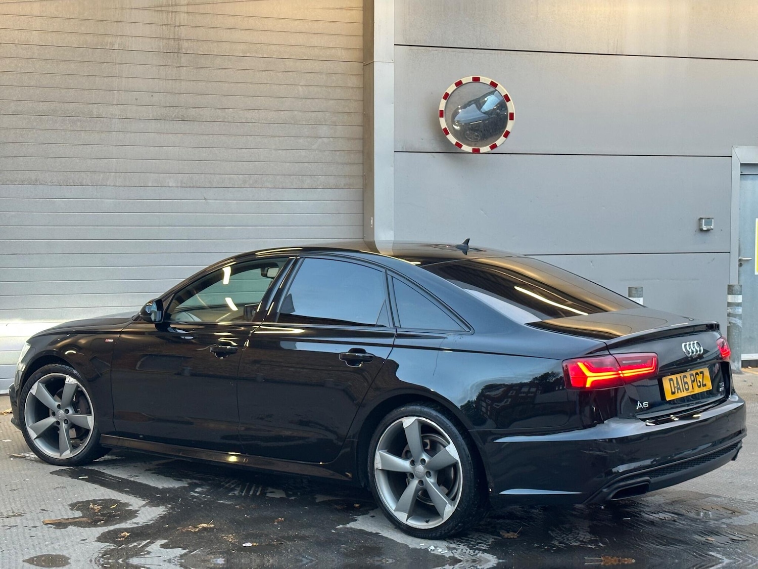 Used Audi A6 Saloon 2016 for sale - 76370788: Photo 2
