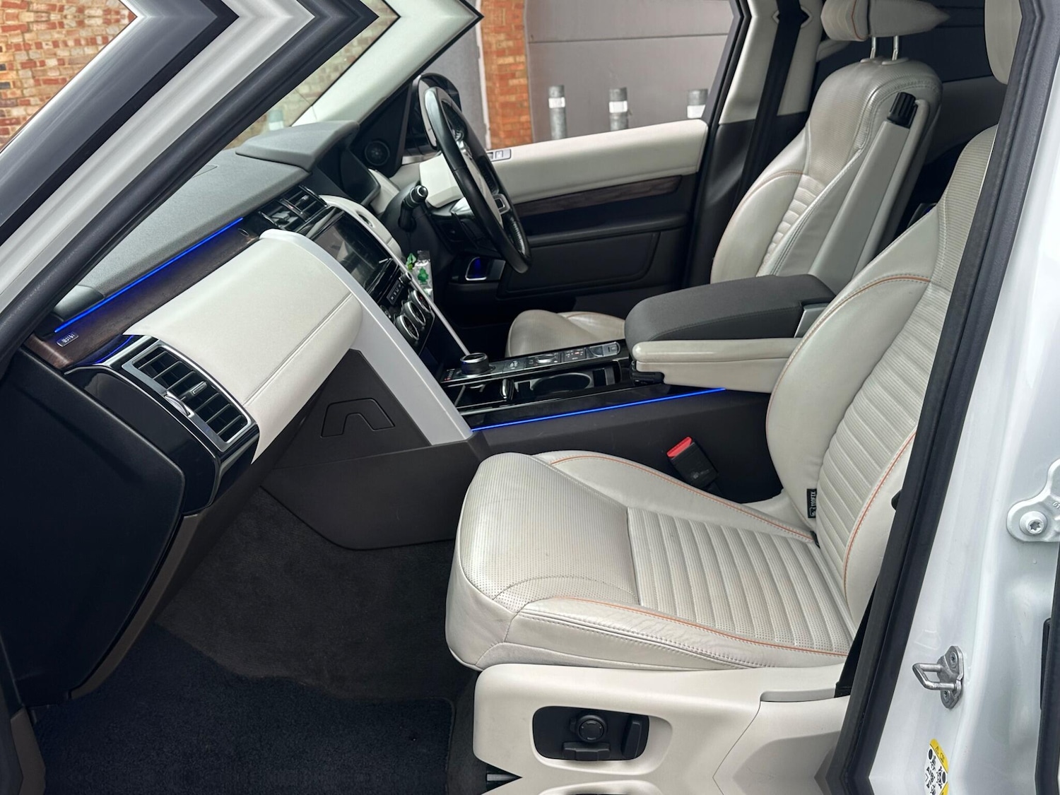 Used Land Rover Discovery 2018 for sale - 76071723: Photo 18