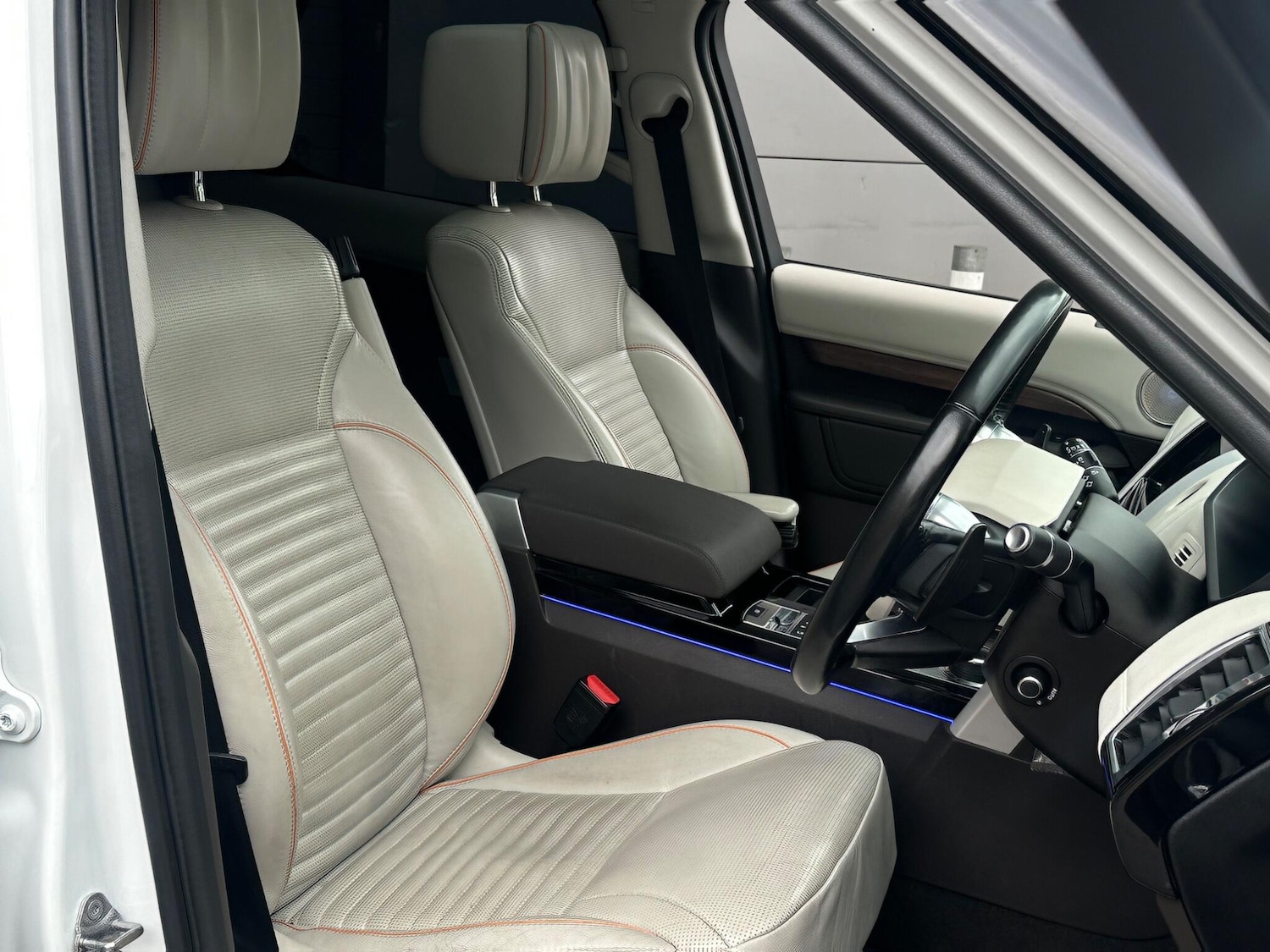 Used Land Rover Discovery 2018 for sale - 76071723: Photo 23