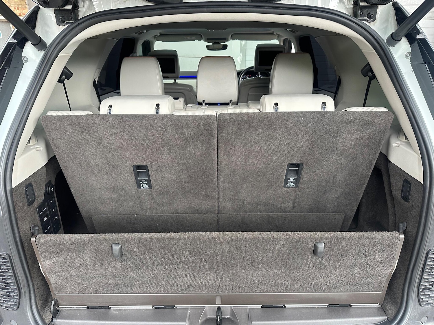 Used Land Rover Discovery 2018 for sale - 76071723: Photo 39