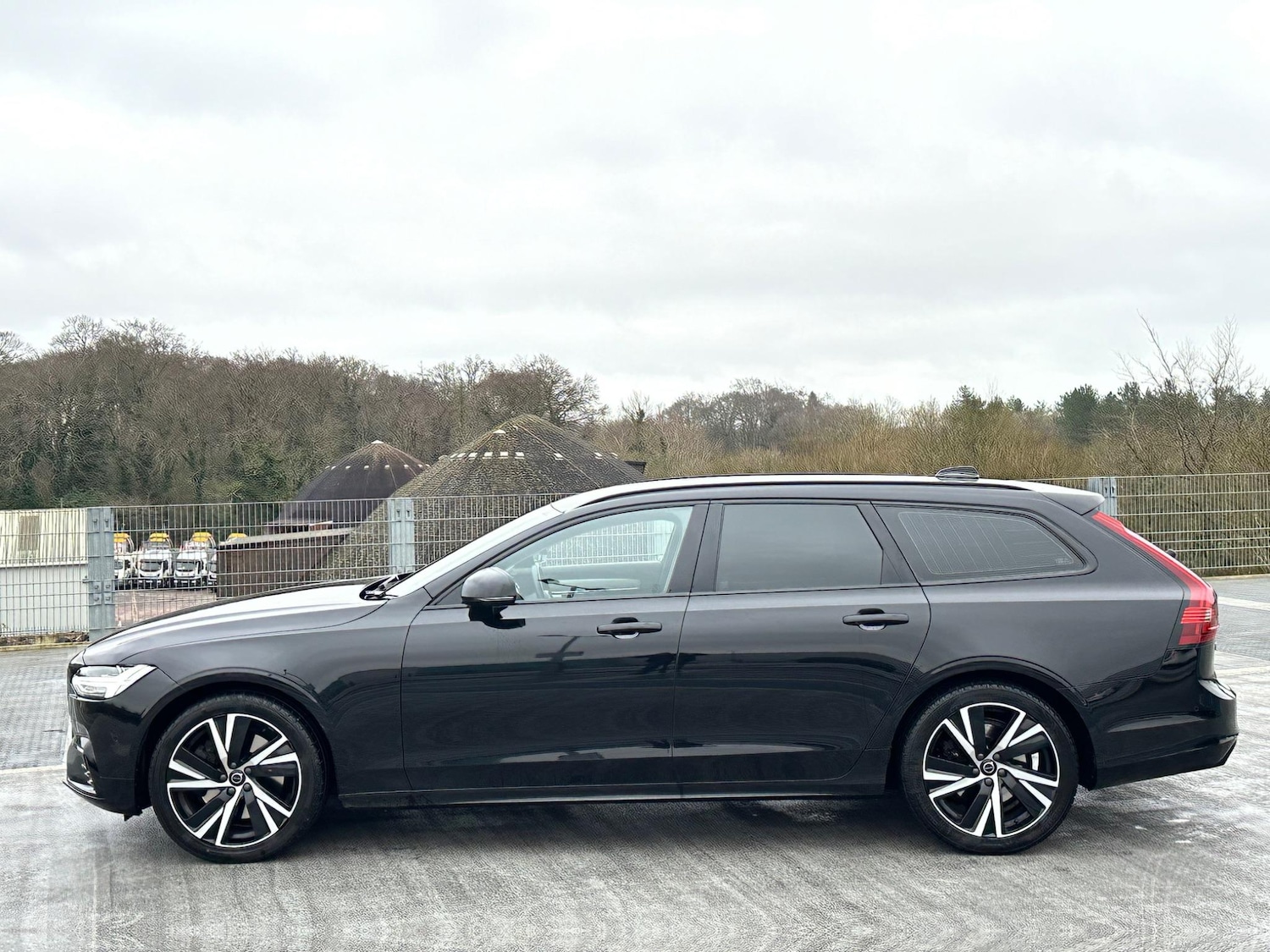 Used Volvo V90 2022 for sale - 76399197: Photo 5