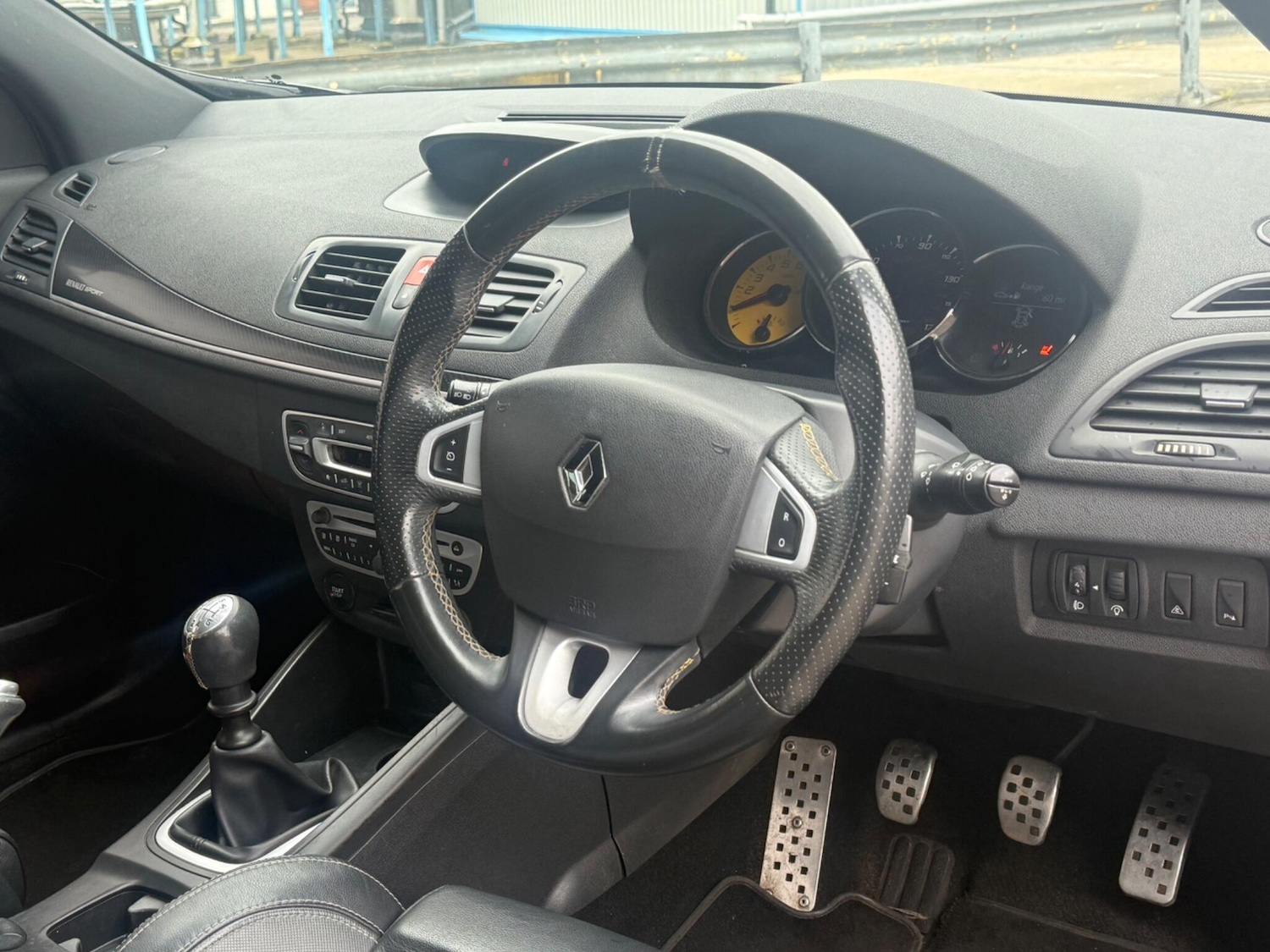 Used Renault Megane 2010 for sale - 78086983: Photo 2