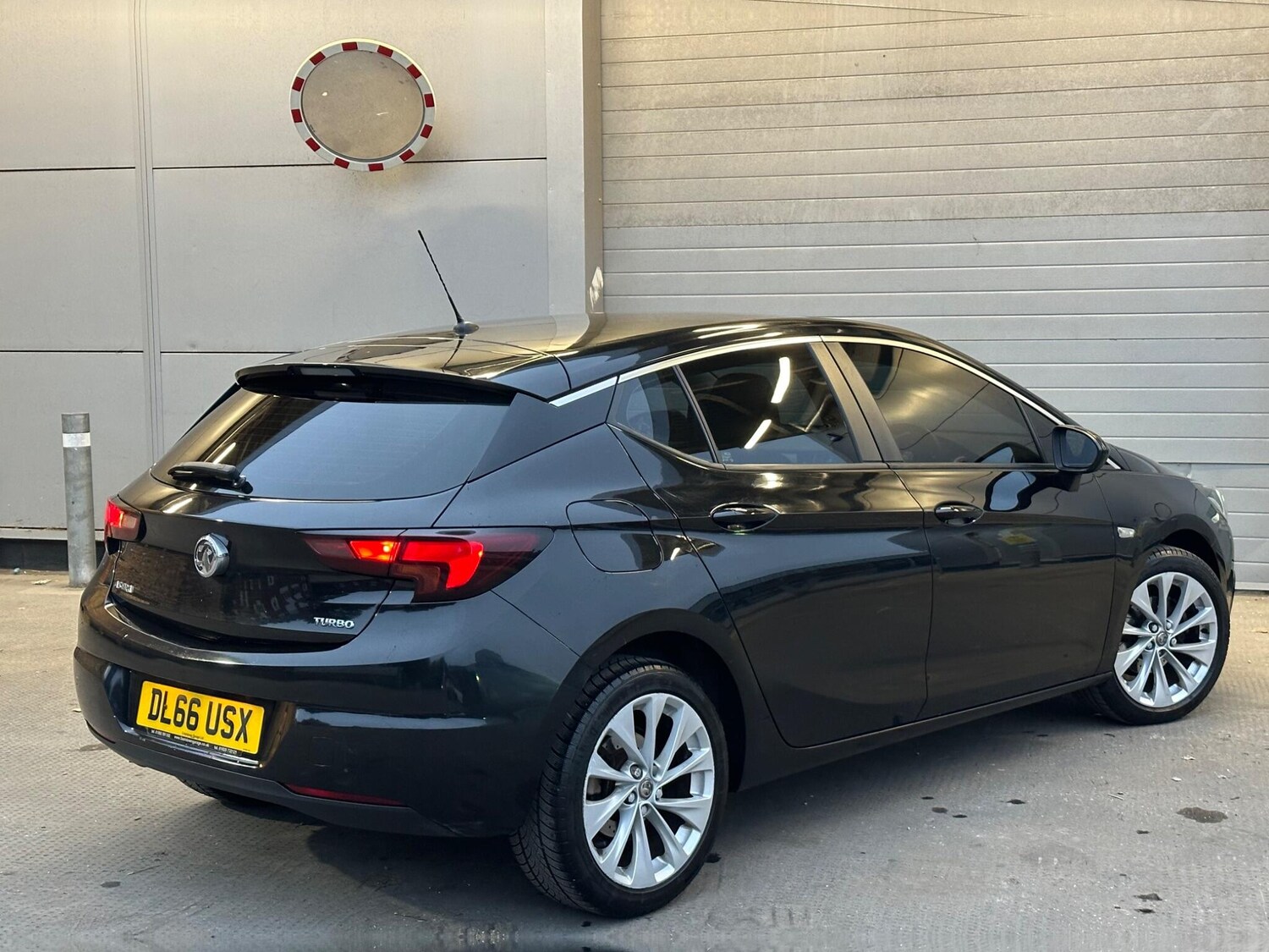 Used Vauxhall Astra for sale - 76997450: Photo 24