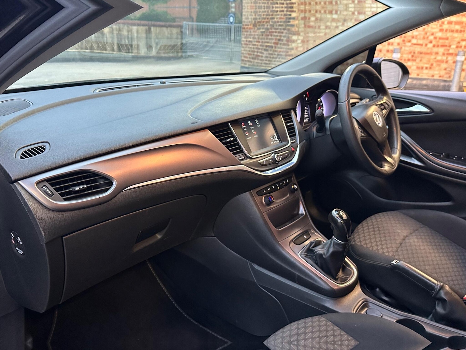 Used Vauxhall Astra for sale - 76997450: Photo 32