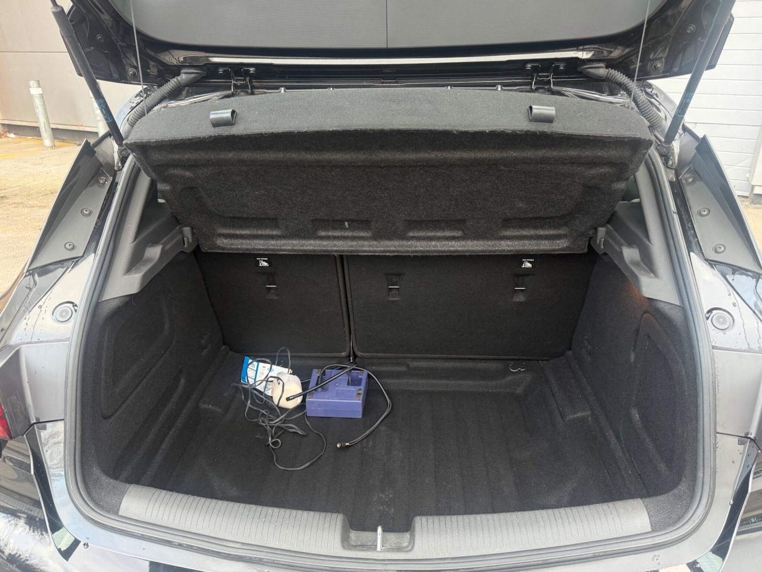 Used Vauxhall Astra 2017 for sale - 77509845: Photo 25