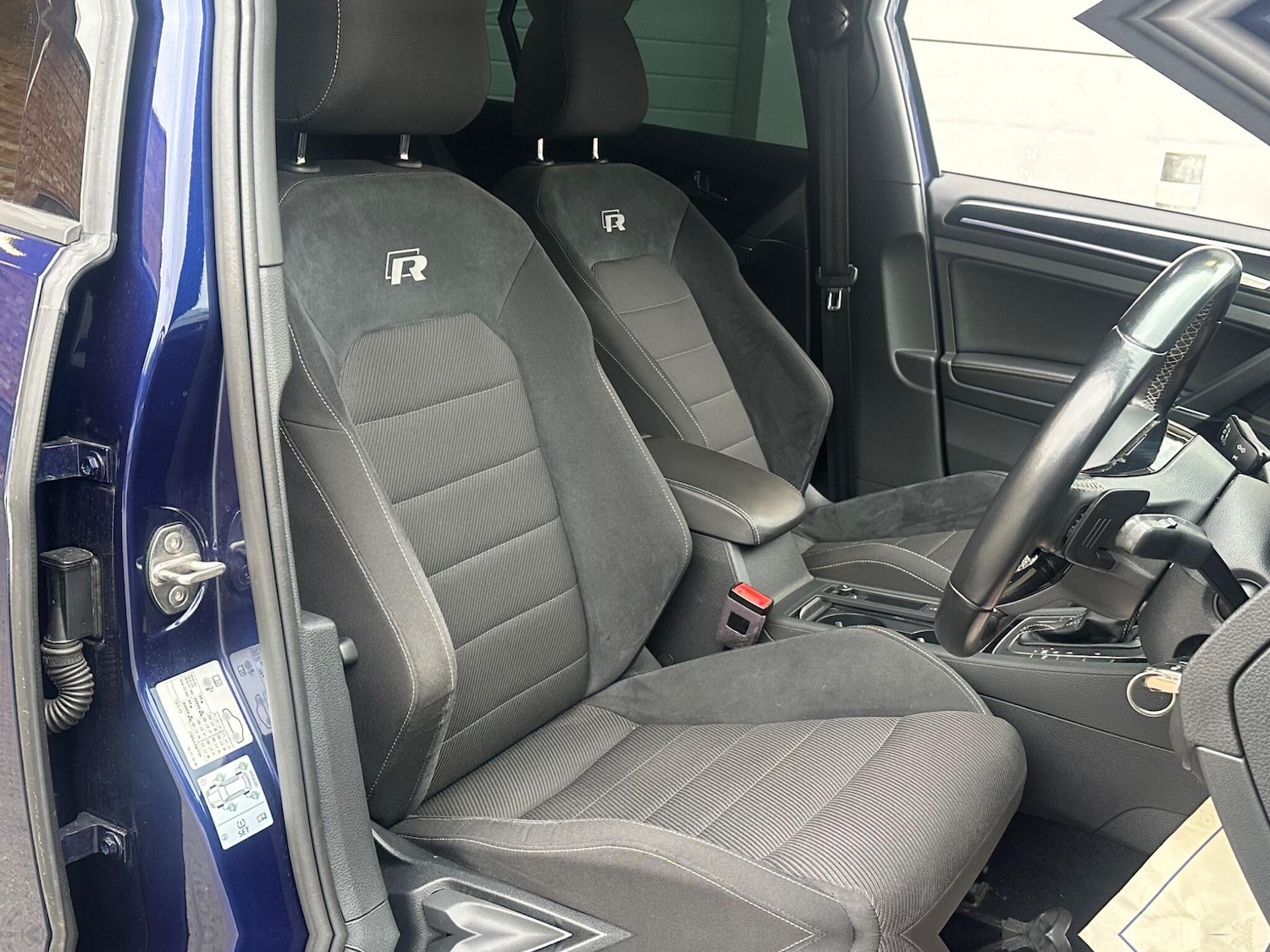 Used Volkswagen Golf 2018 for sale - 76214805: Photo 28