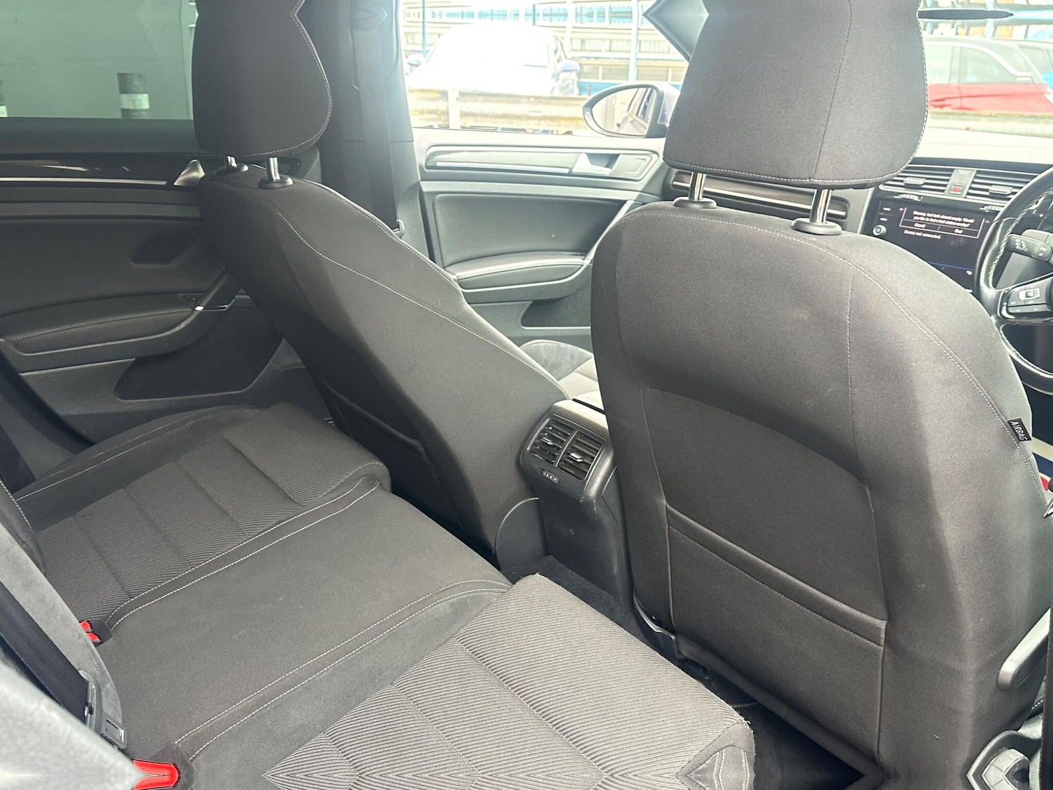 Used Volkswagen Golf 2018 for sale - 76214805: Photo 32