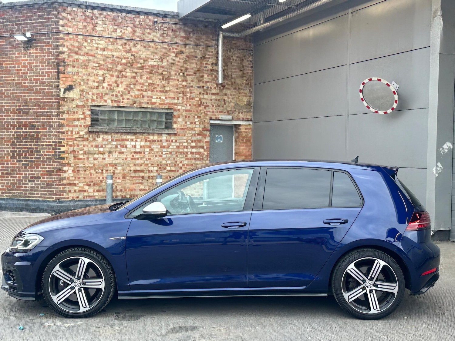 Used Volkswagen Golf 2018 for sale - 76214805: Photo 4
