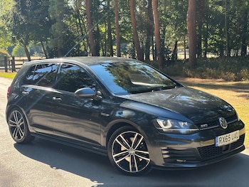 Volkswagen - Golf