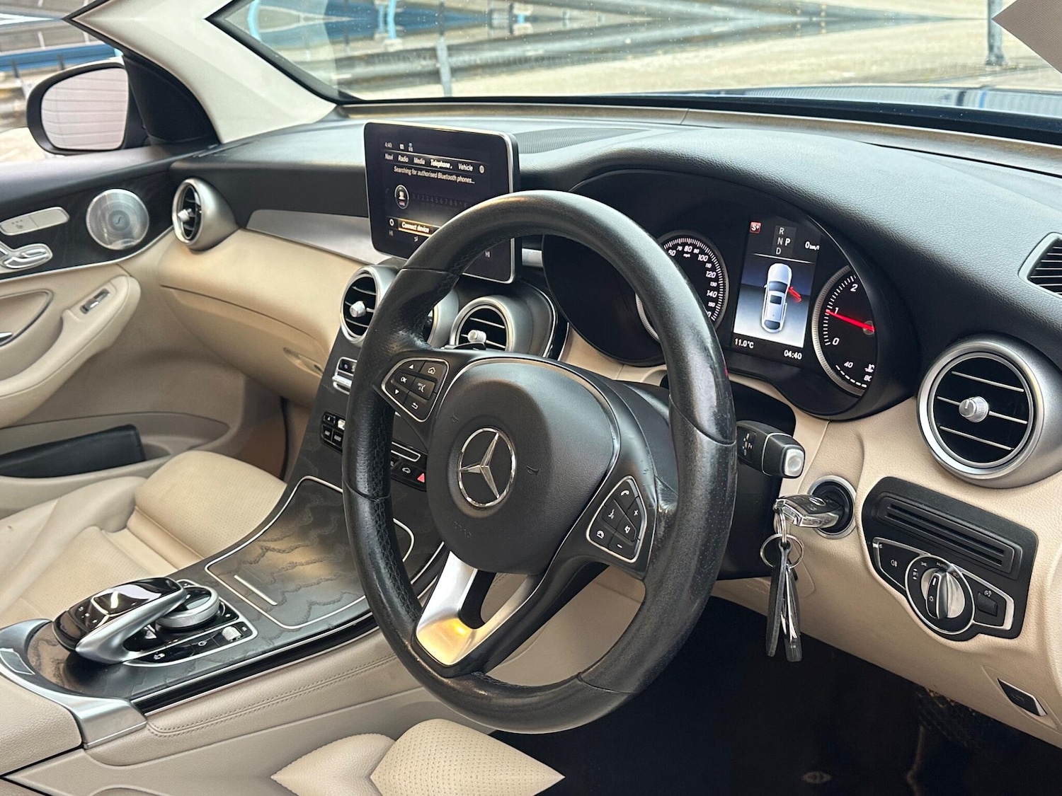 Used Mercedes-Benz GLC 2017 for sale - 76239633: Photo 2