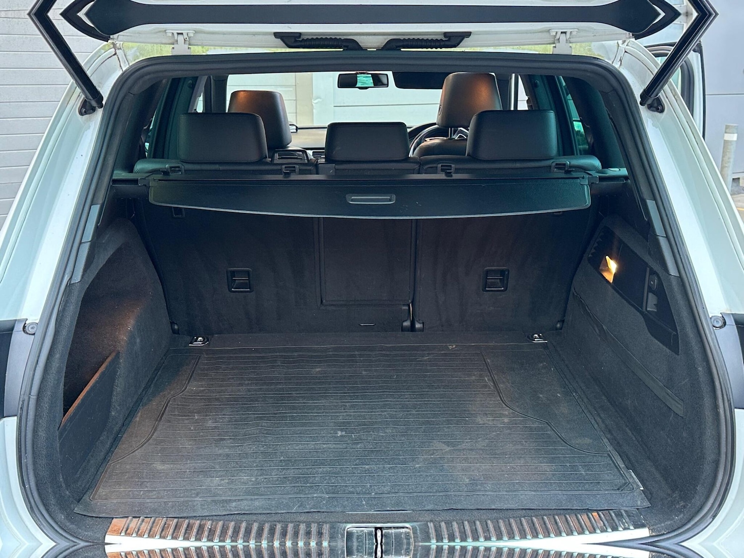 Used Volkswagen Touareg 2014 for sale - 76499206: Photo 37