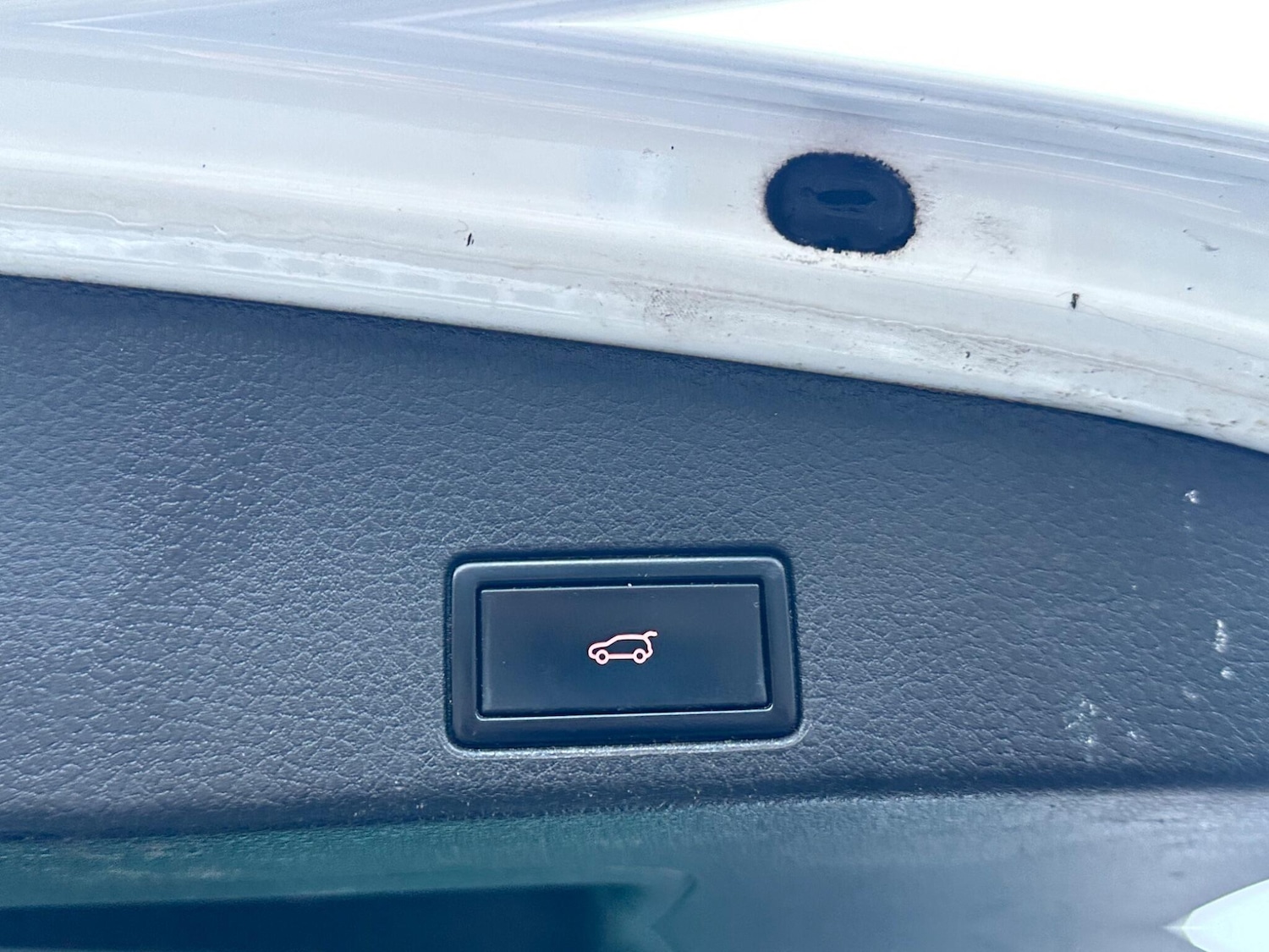 Used Volkswagen Touareg 2014 for sale - 76499206: Photo 38