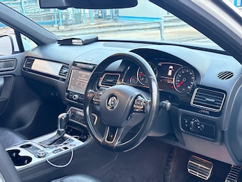 Used Volkswagen Touareg 2014 for sale - 76499206: Photo