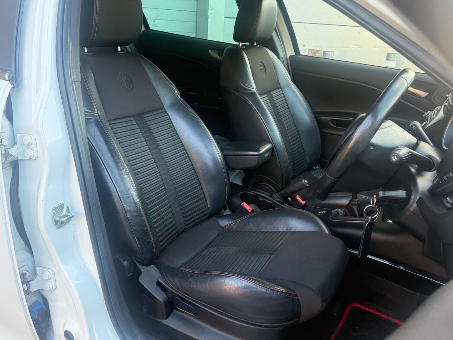 Used Alfa Romeo Giulietta 2012 for sale - 77442187: Photo 19