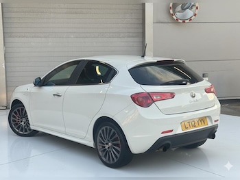 Used Alfa Romeo Giulietta 2012 for sale - 77442187: Photo