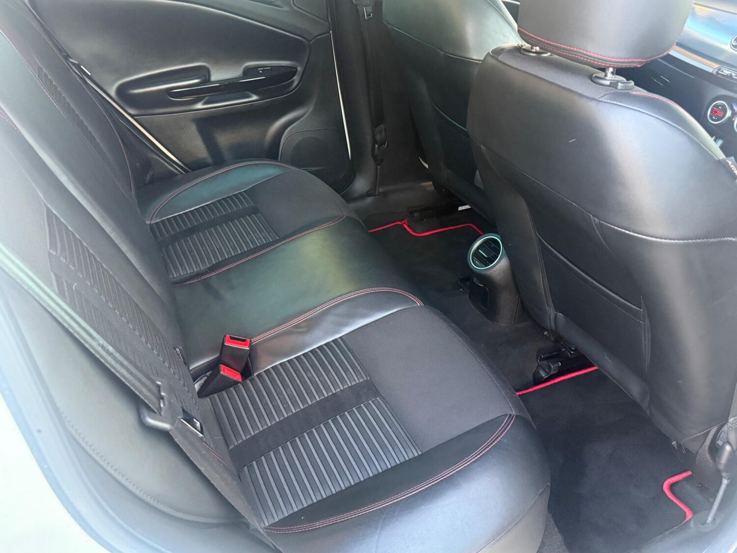 Used Alfa Romeo Giulietta 2012 for sale - 77442187: Photo 8