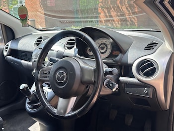 Used Mazda Mazda2 2009 for sale - 75808654: Photo
