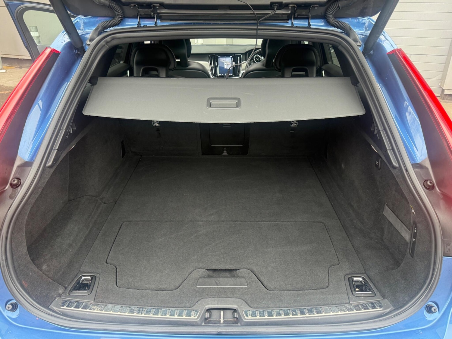 Used Volvo V90 2018 for sale - 77612291: Photo 13