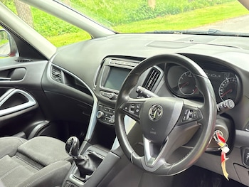 Used Vauxhall Zafira 2017 for sale - 75808981: Photo