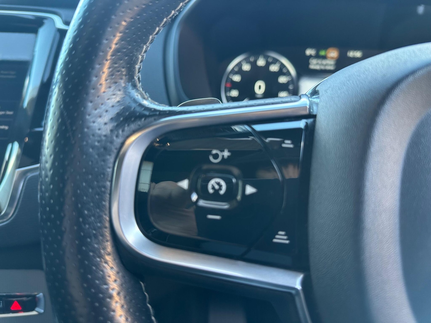 Used Volvo XC90 2016 for sale - 76671554: Photo 36