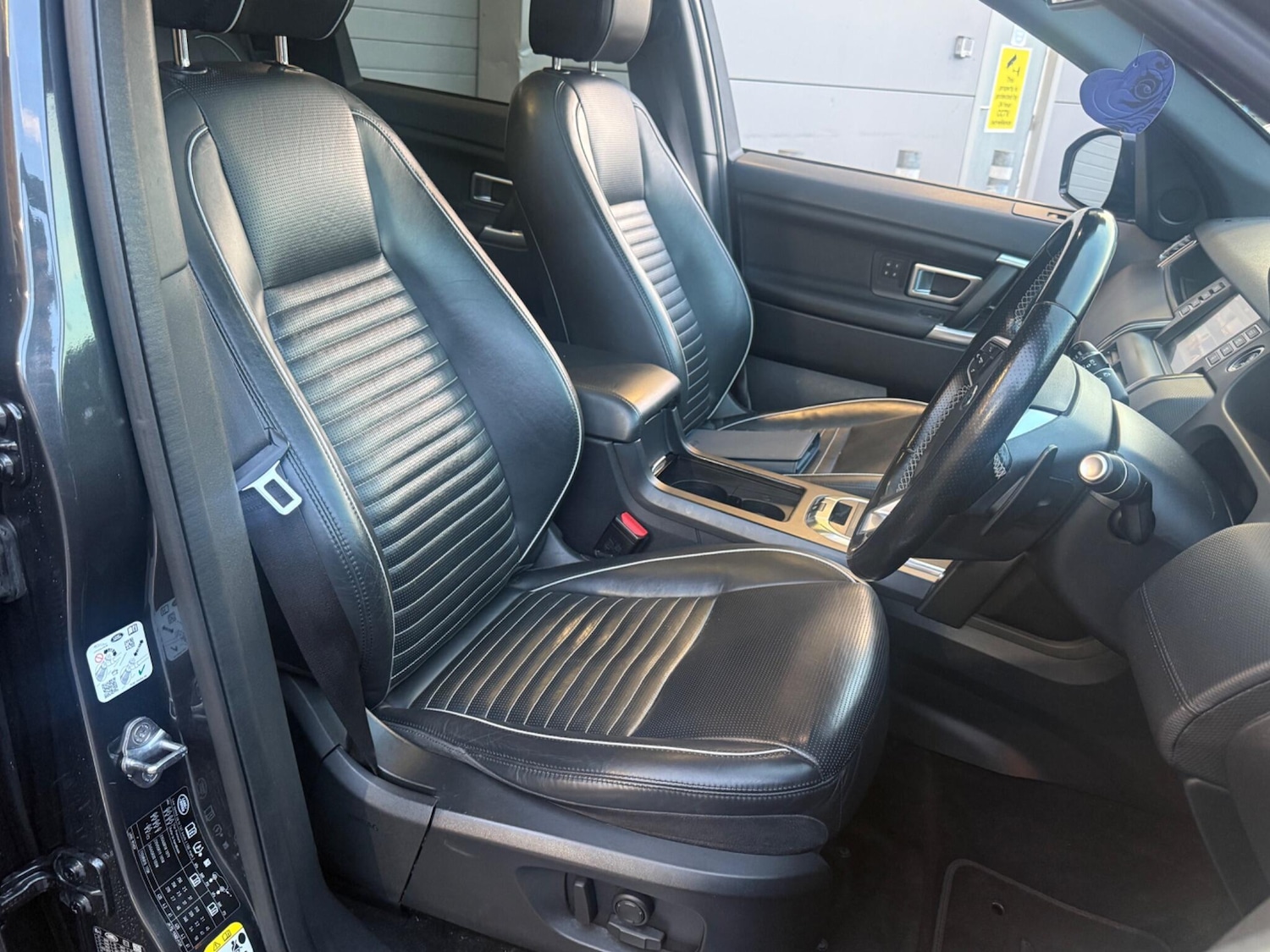 Used Land Rover Discovery Sport 2018 for sale - 77442190: Photo 15