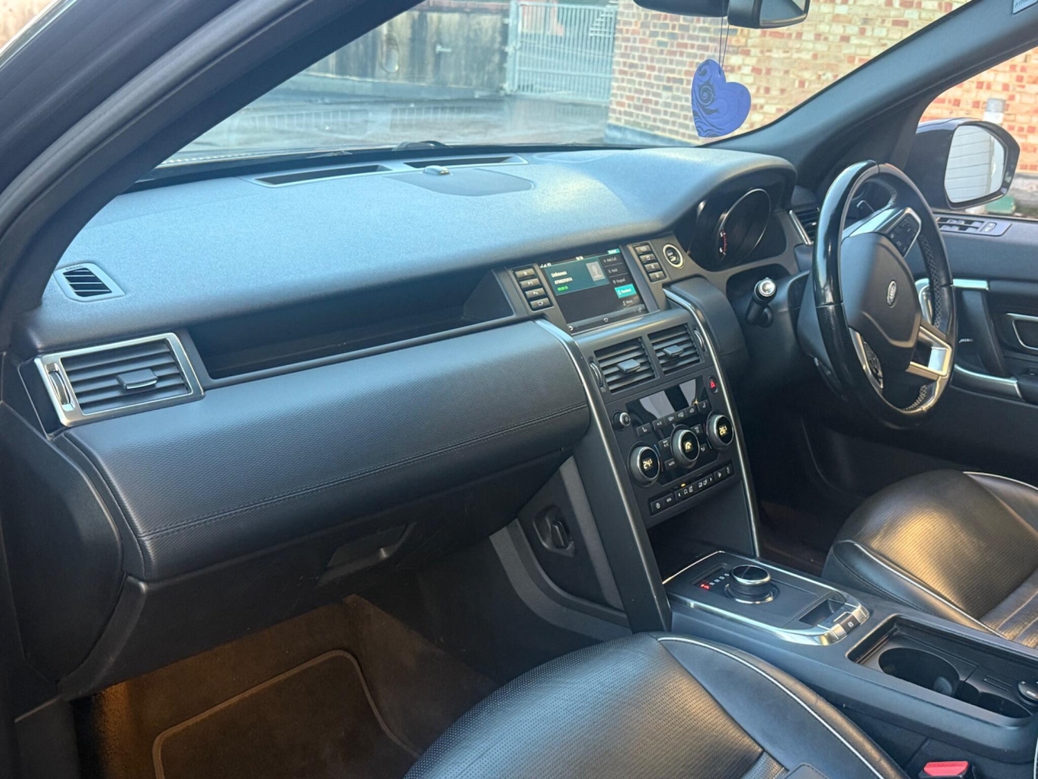 Used Land Rover Discovery Sport 2018 for sale - 77442190: Photo 29