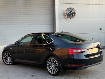 Used Skoda Superb 2016 for sale - 79496939: Photo