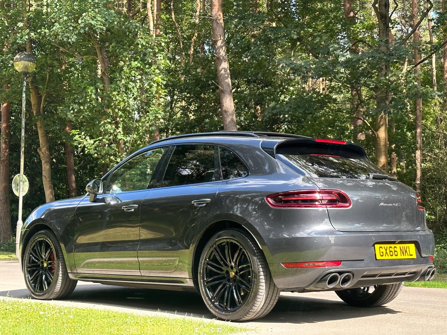 Used Porsche Macan 2016 for sale - 76239014: Photo 2