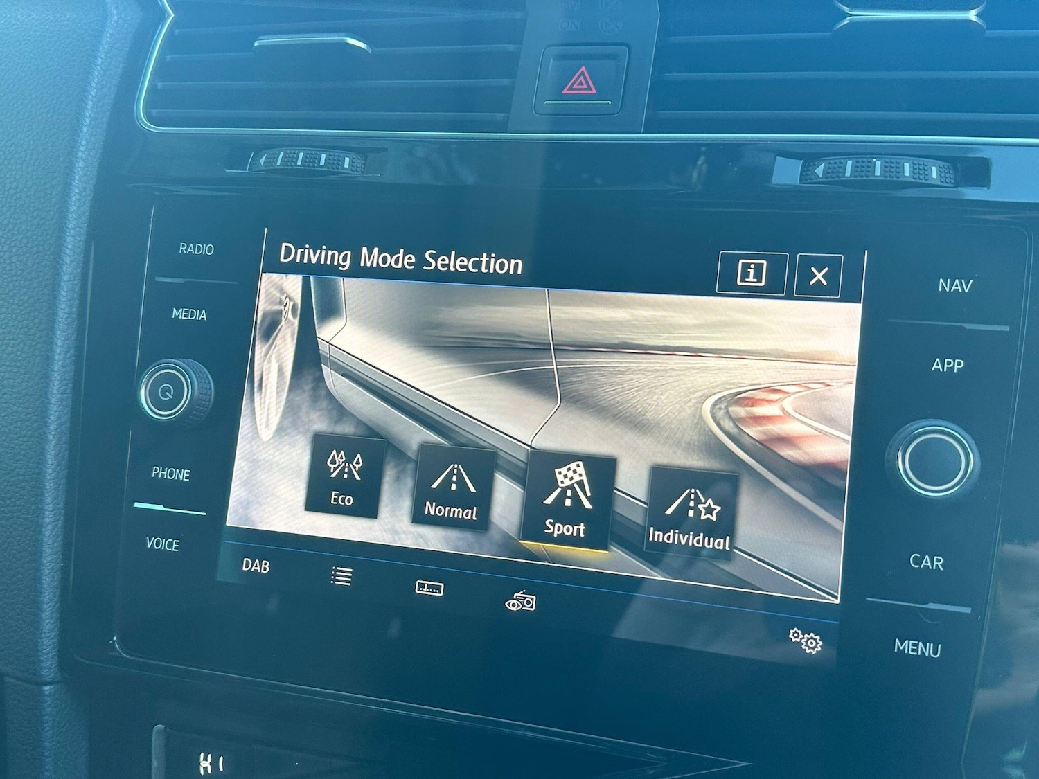 Used Volkswagen Golf 2017 for sale - 77040586: Photo 14