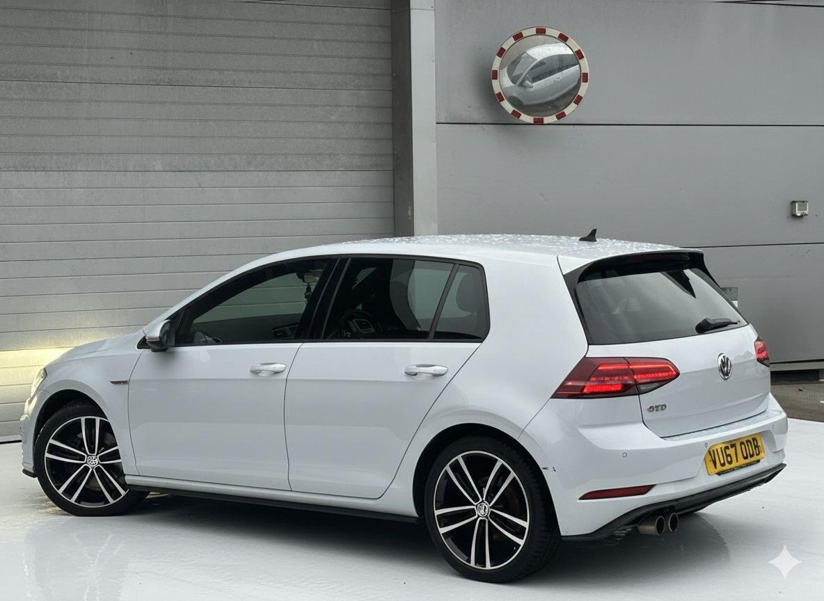 Used Volkswagen Golf 2017 for sale - 77040586: Photo 2