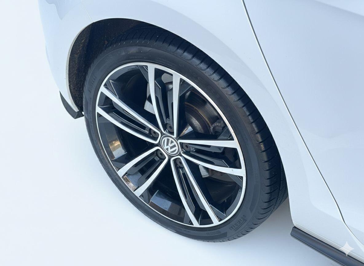 Used Volkswagen Golf 2017 for sale - 77040586: Photo 21