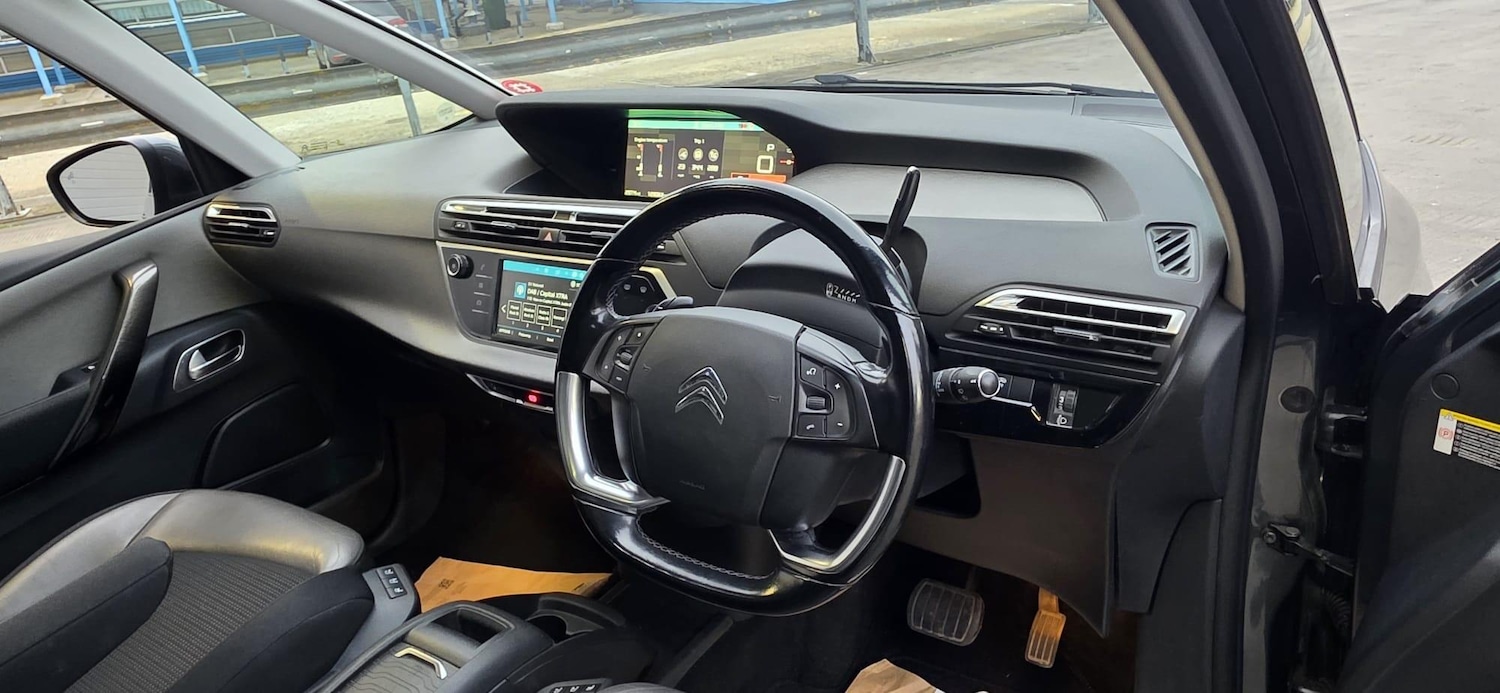 Used Citroen C4 Grand Picasso 2017 for sale - 76283324: Photo 2