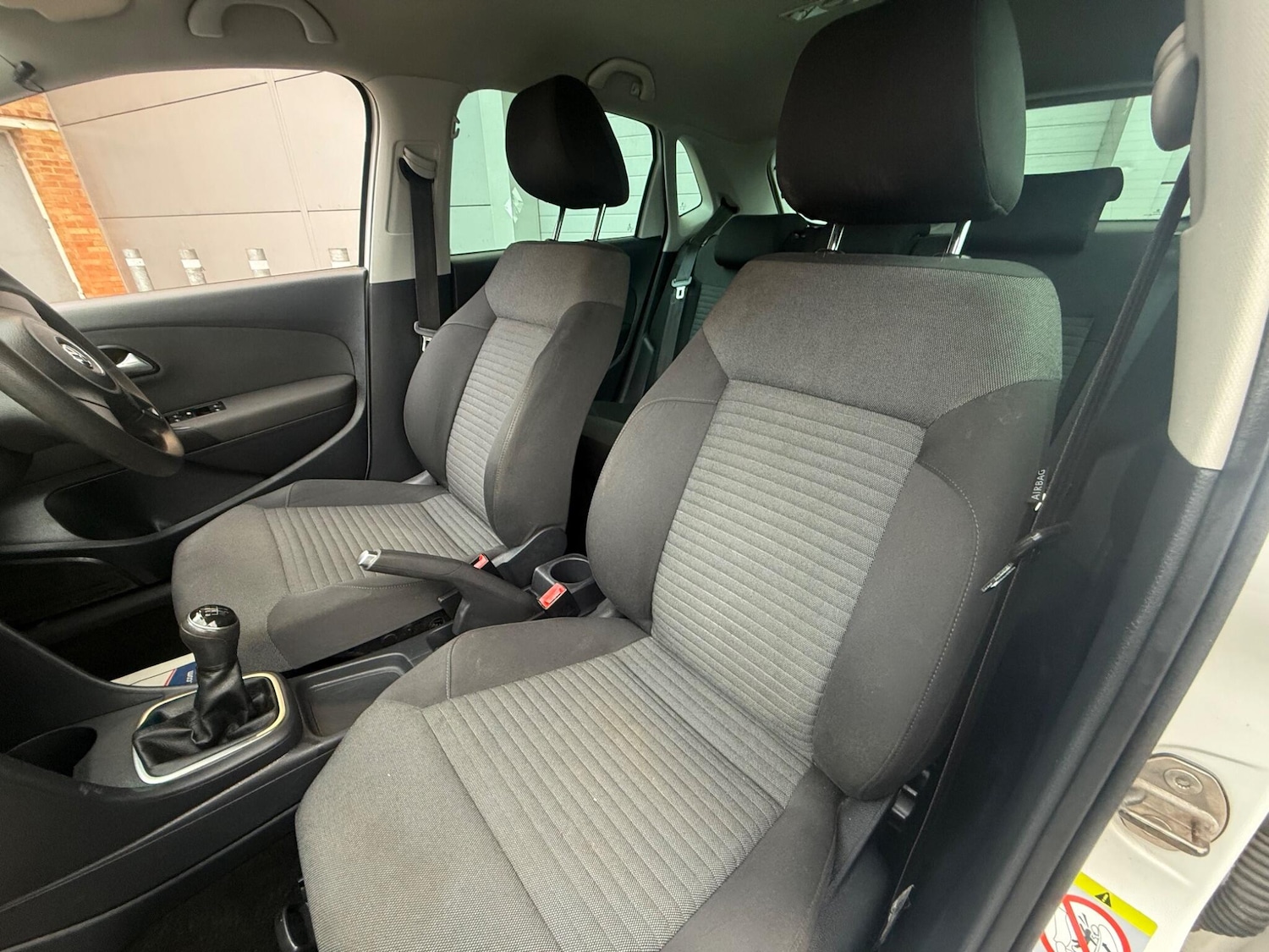 Used Volkswagen Polo 2013 for sale - 78141378: Photo 2