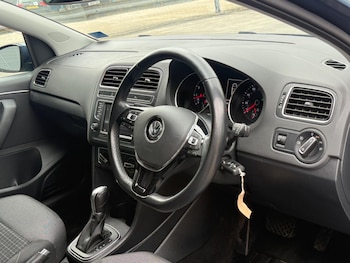 Used Volkswagen Polo 2016 for sale - 78663629: Photo
