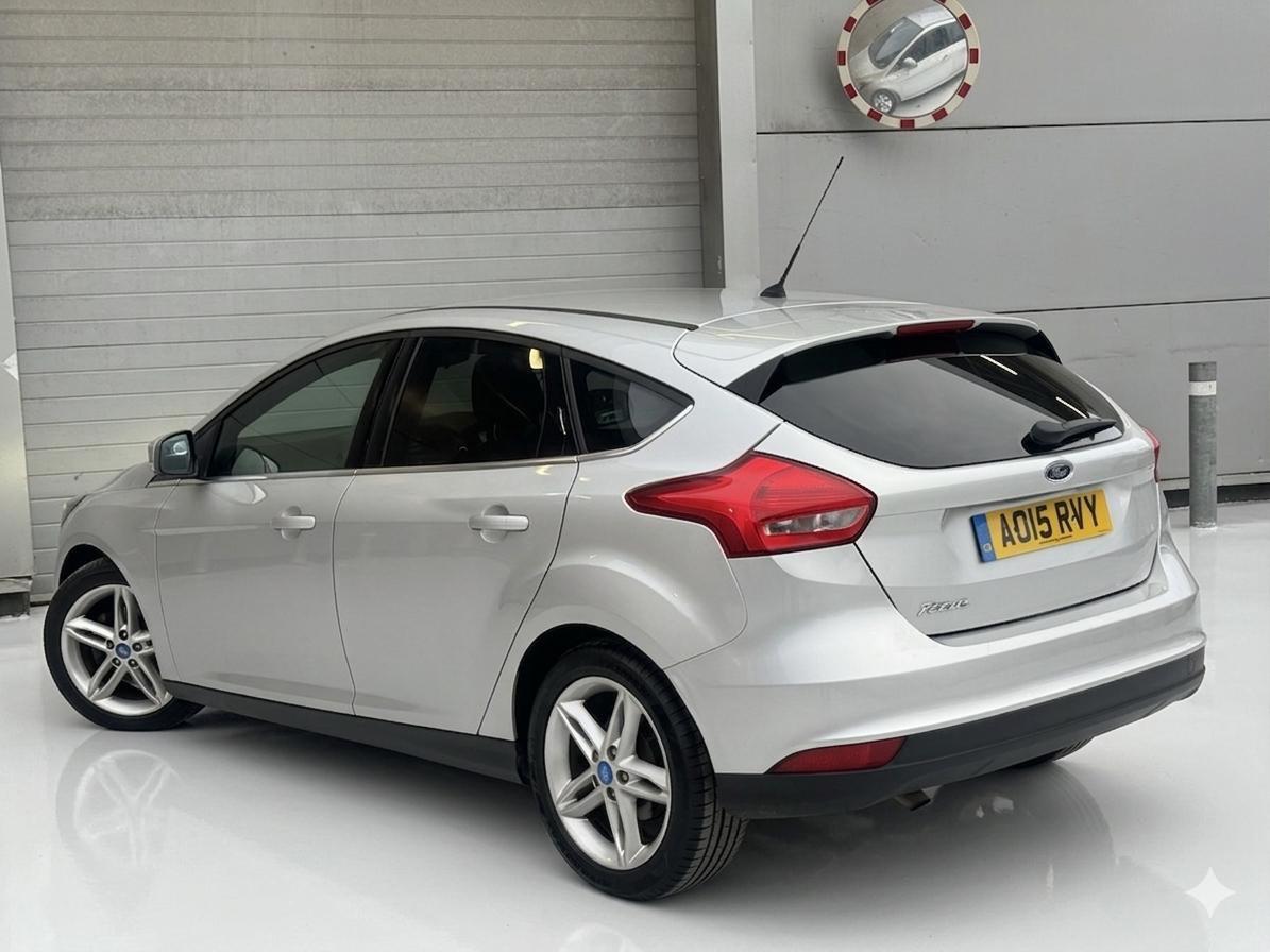 Used Ford Focus 2015 for sale - 78058807: Photo 2