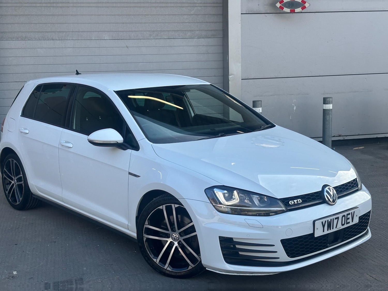 Used Volkswagen Golf 2017 for sale - 76247106: Photo 12
