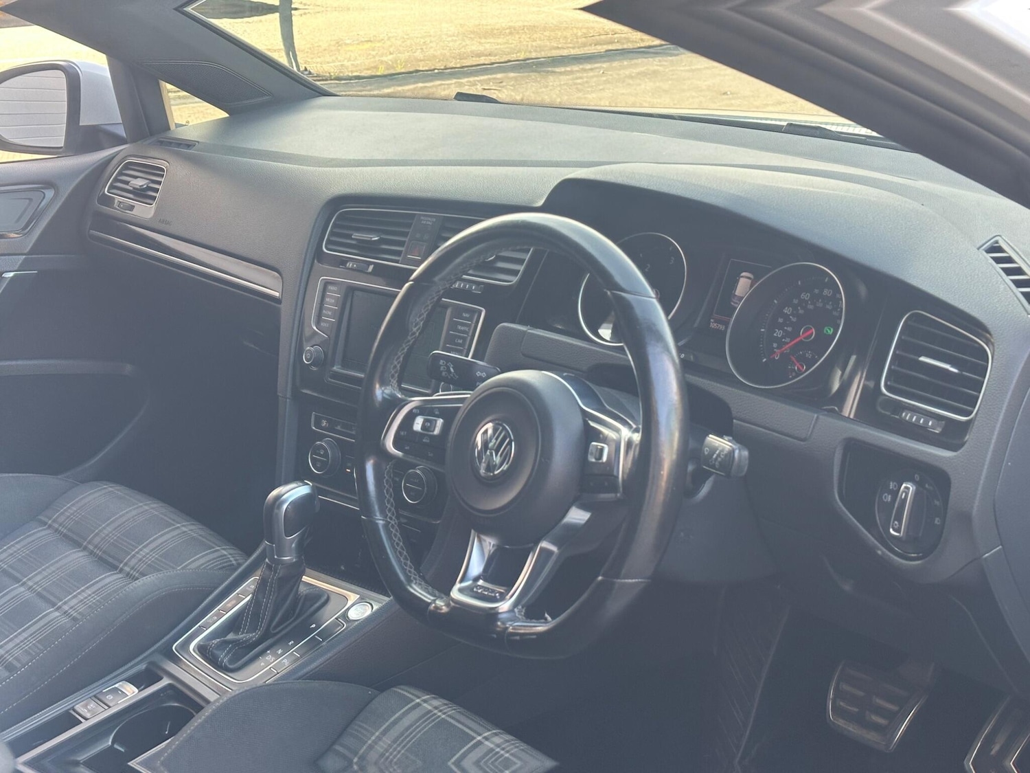 Used Volkswagen Golf 2017 for sale - 76247106: Photo 13