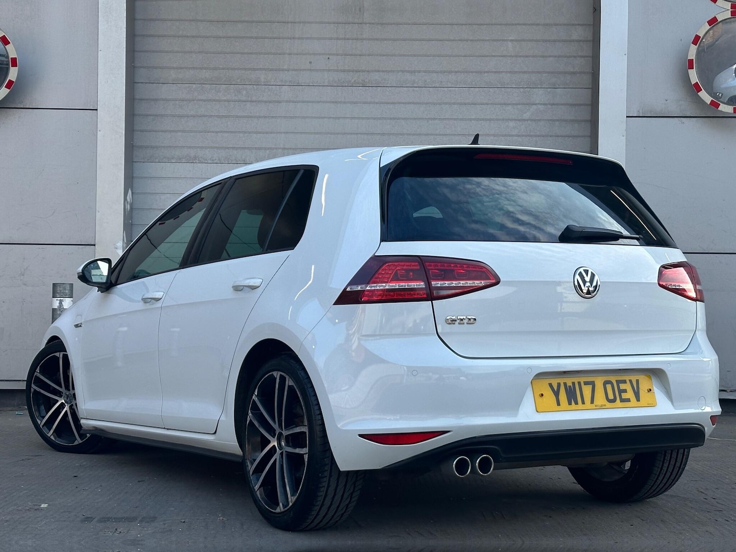 Used Volkswagen Golf 2017 for sale - 76247106: Photo 15