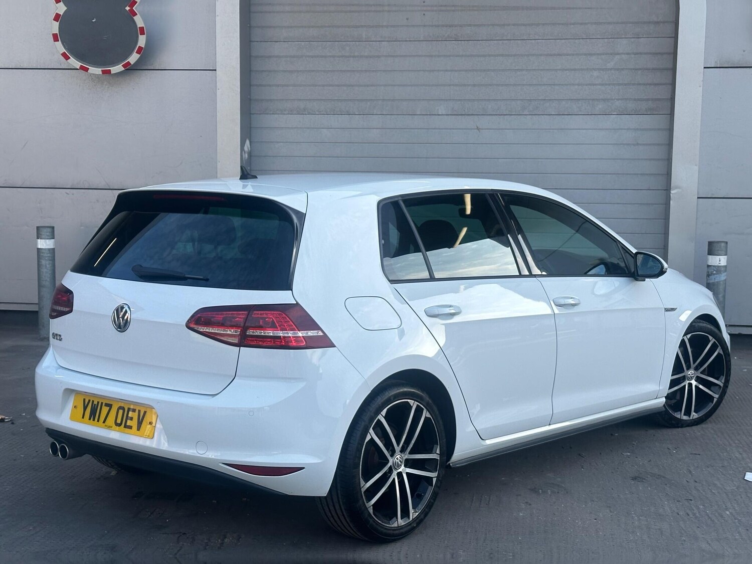Used Volkswagen Golf 2017 for sale - 76247106: Photo 21