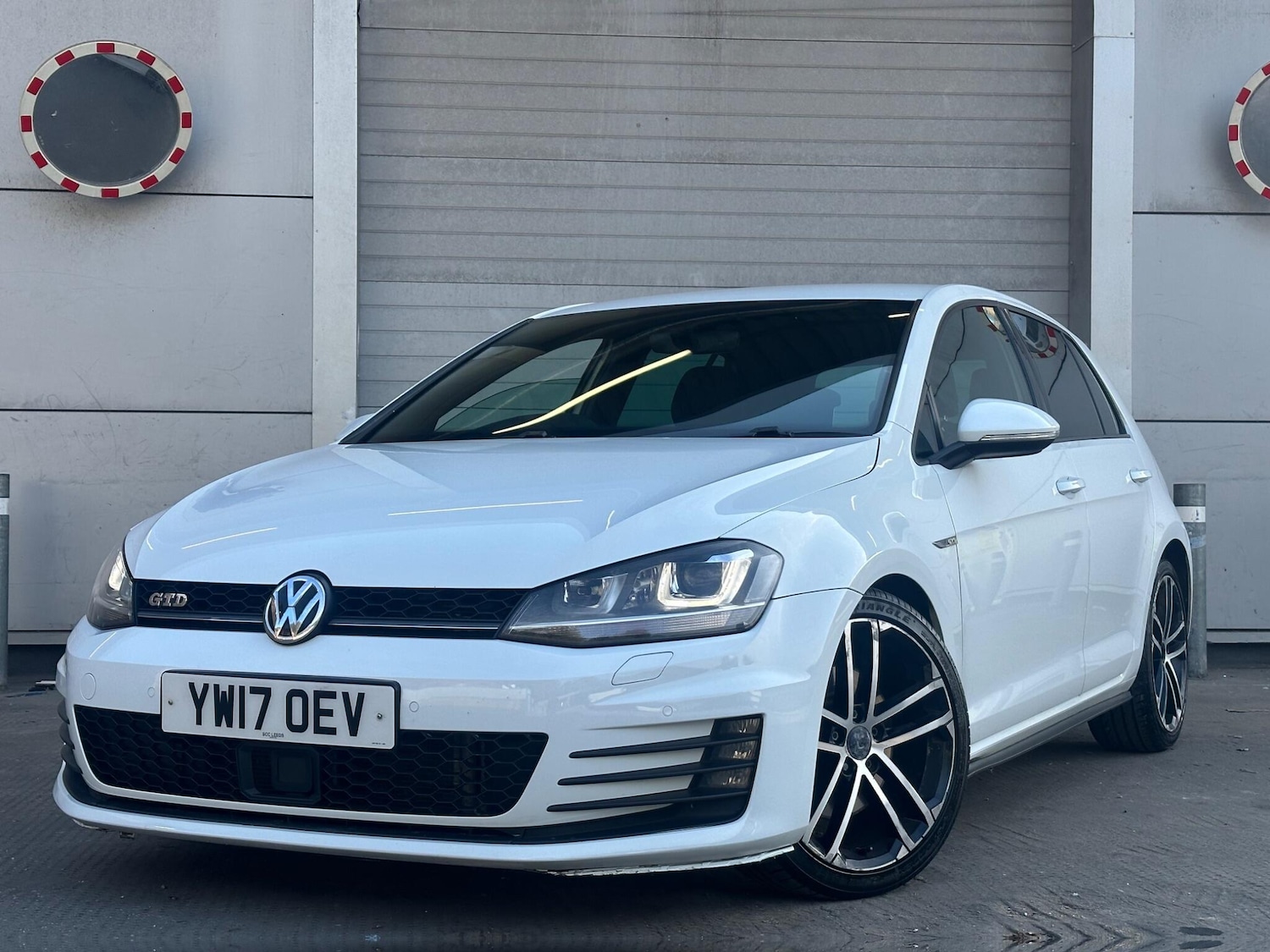 Used Volkswagen Golf 2017 for sale - 76247106: Photo 25