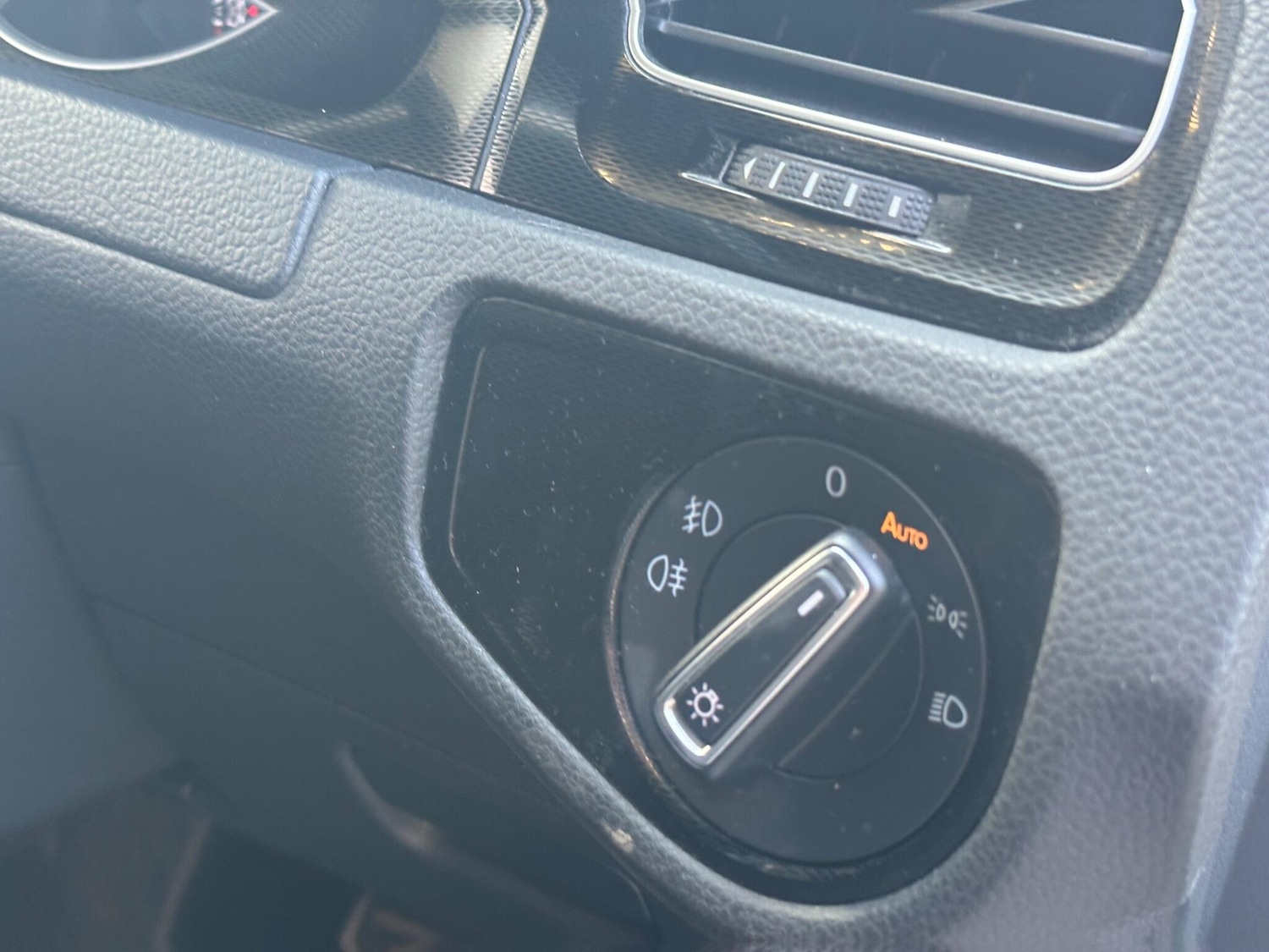 Used Volkswagen Golf 2017 for sale - 76247106: Photo 33