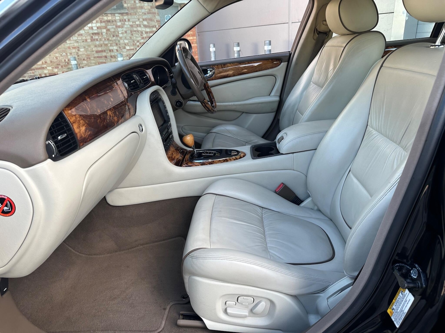 Used Jaguar XJ 2006 for sale - 76137788: Photo 17