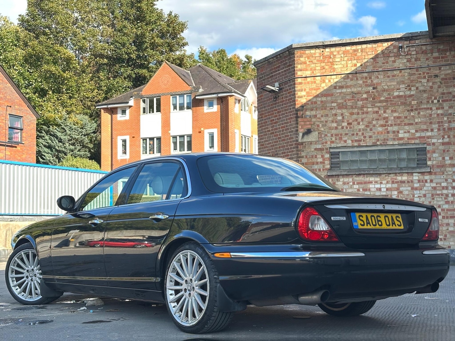Used Jaguar XJ 2006 for sale - 76137788: Photo 2