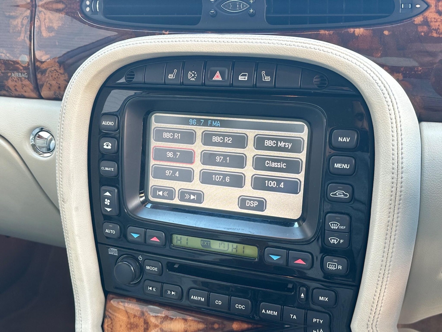 Used Jaguar XJ 2006 for sale - 76137788: Photo 23