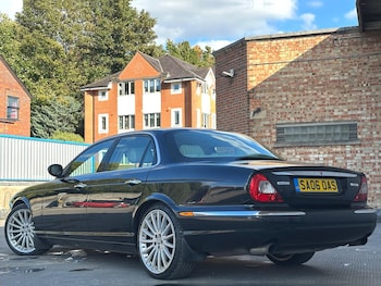 Used Jaguar XJ 2006 for sale - 76137788: Photo 2