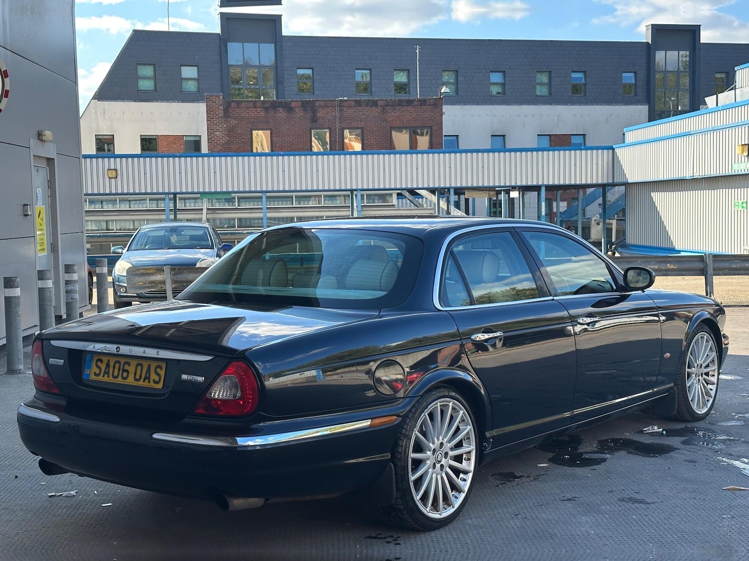 Used Jaguar XJ 2006 for sale - 76137788: Photo 7