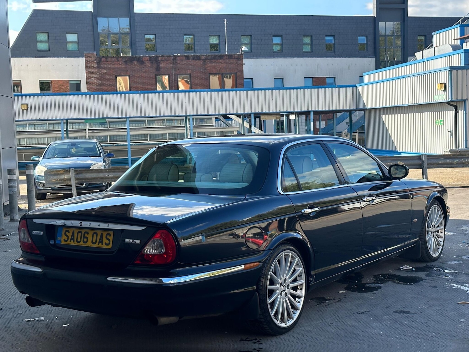 Used Jaguar XJ 2006 for sale - 76137788: Photo 8